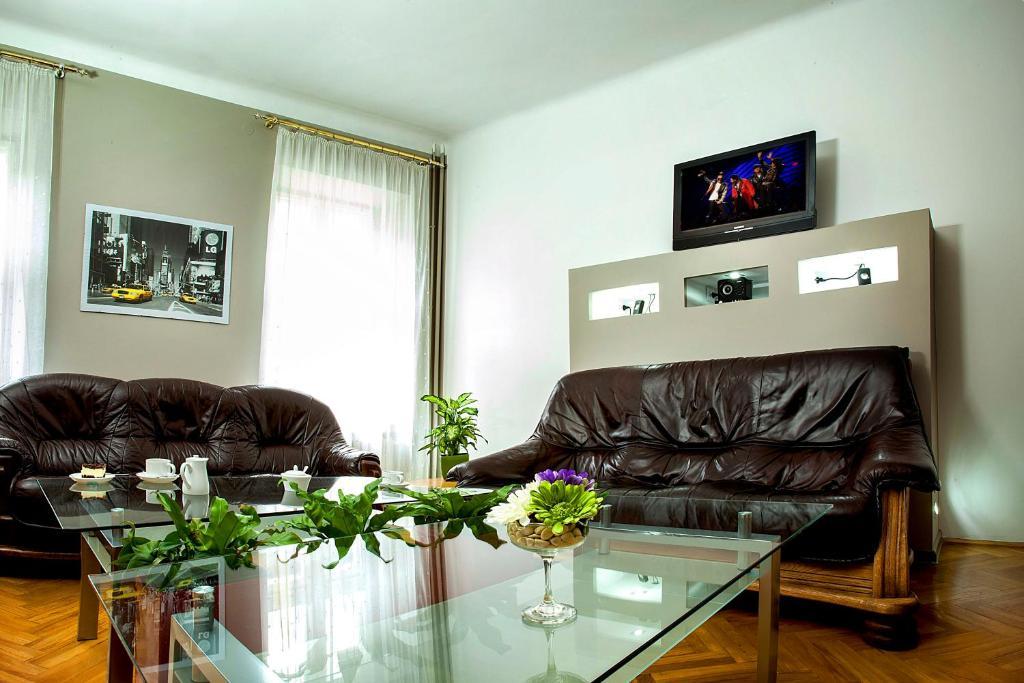 Hotel Wyzsza Brama Centrum Цешин Екстер'єр фото