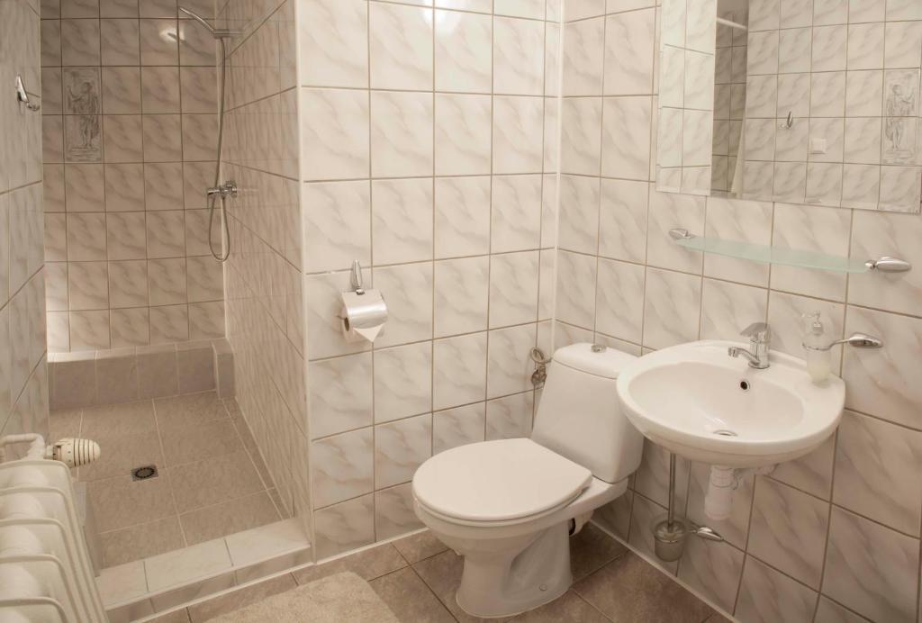 Hotel Wyzsza Brama Centrum Цешин Номер фото